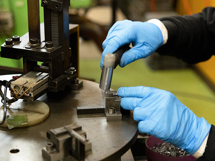 三倉工業は高度な加工技術